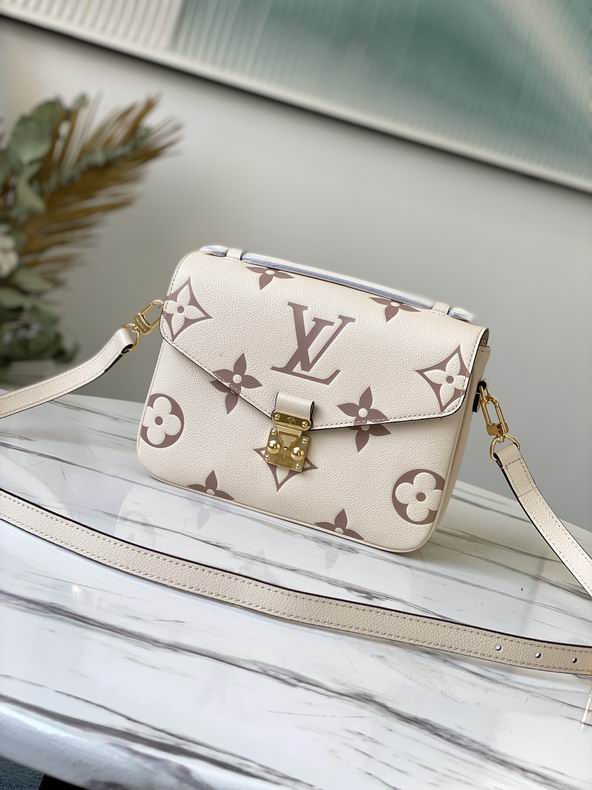 Pochette Metis M45596 25x19x7 cm gf (1)
