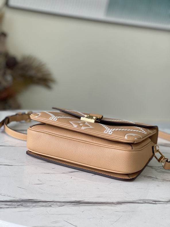 Pochette Metis M46018 25x19x7 cm gf (4)