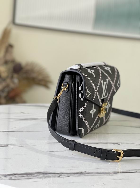 Pochette Metis M46028 25x19x7 cm gf (2)
