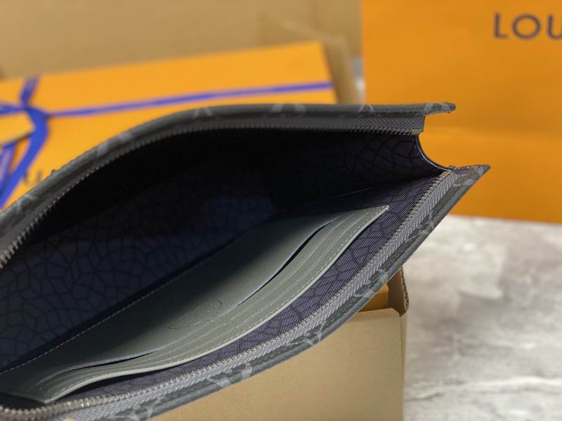 Pochette Voyage M81973 27x21x3cm gf (9)