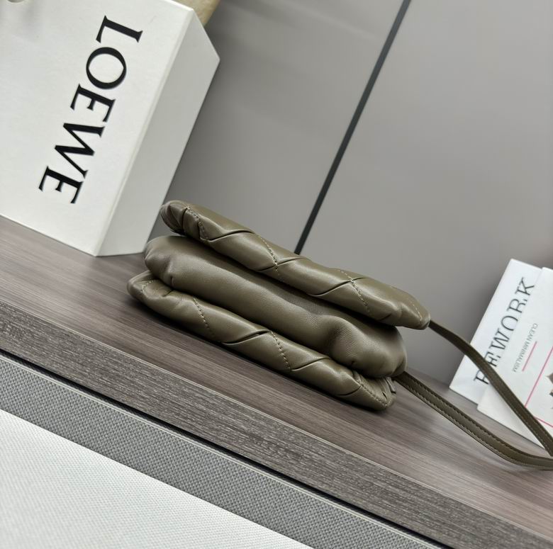 Puffer Goya 062465 20X6X13cm SS 2色 12