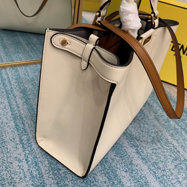 RT674 34.5x26x15 (24)