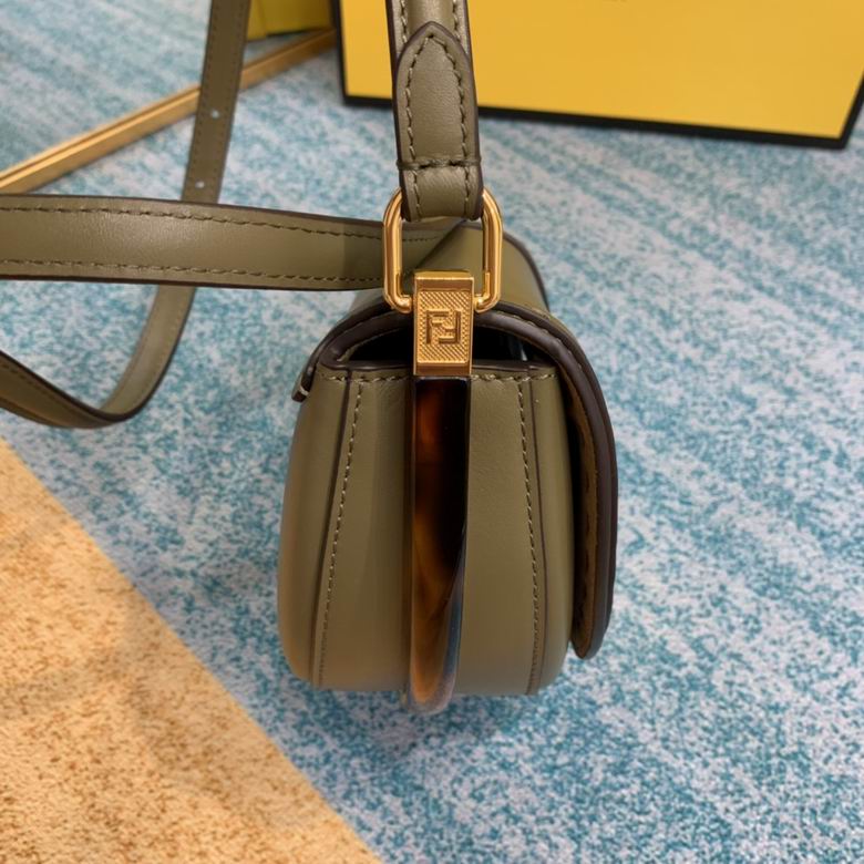 RT8BT346 19×8×14 (18)