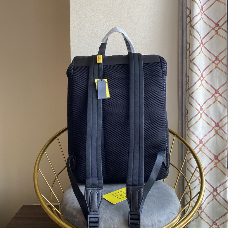 SF113 41X28X13.5cm WP (11)