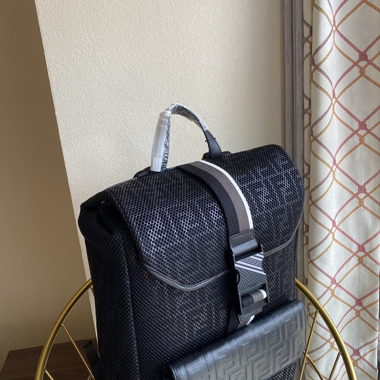 SF113 41X28X13.5cm WP (3)