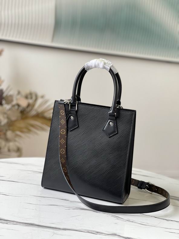 Sac Plat M58660 22.5x24x9.5 cm gf (19)