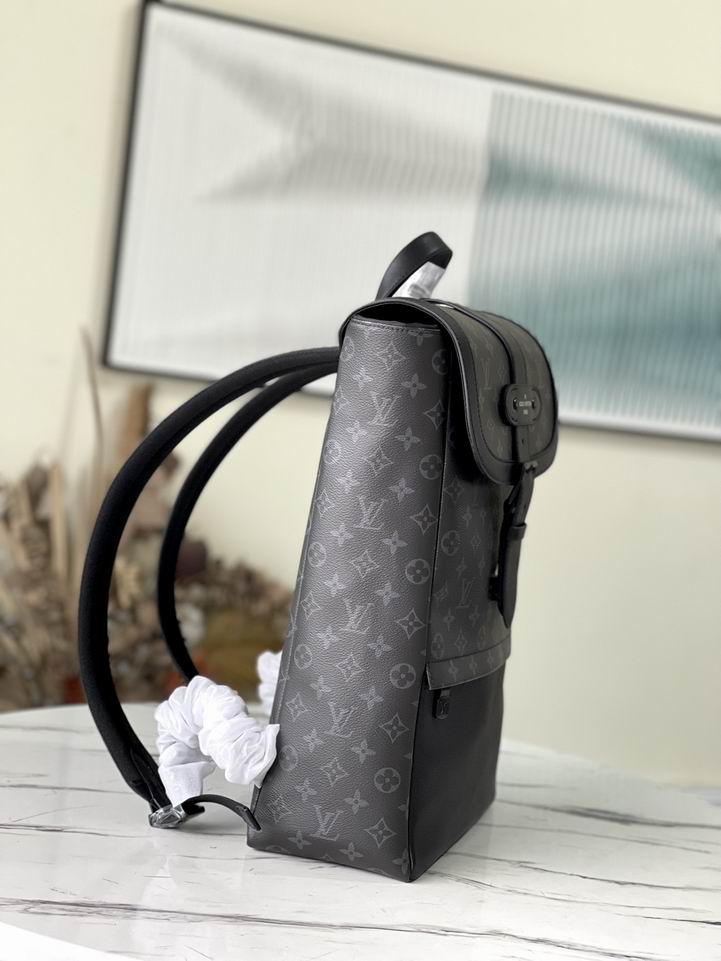 Saumur M45913 27x42x13cm gf (3)