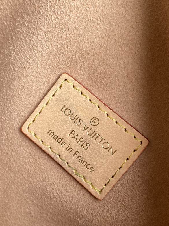 Side Trunk M12428 21X14X6cm YG 8