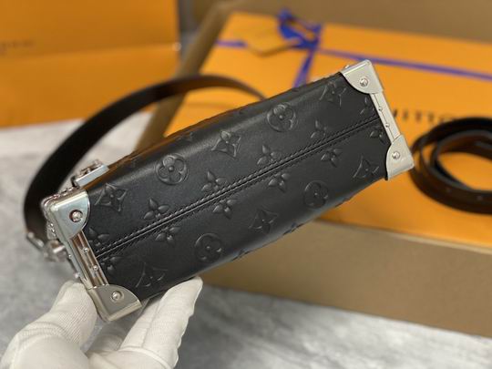 Side Trunk M21477 21x14x6cm gf1 (30)