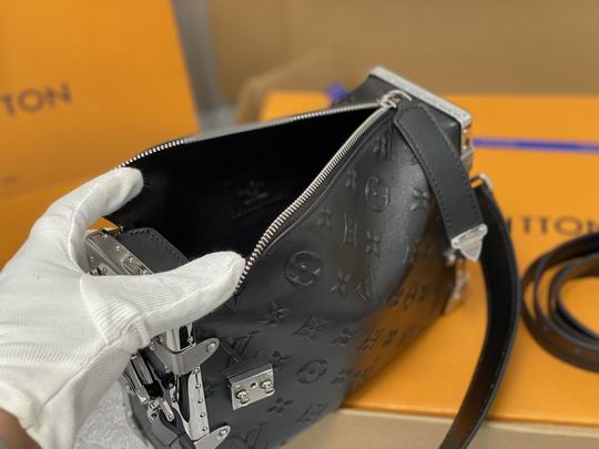 Side Trunk M21477 21x14x6cm gf1 (36)