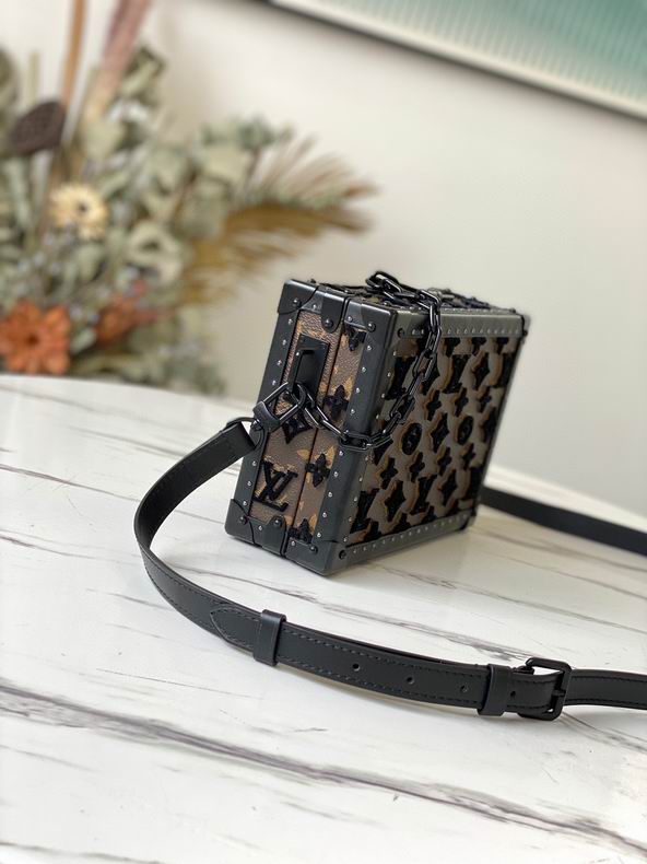 Soft Trunk M20233 22x15.5x8 cm gf (11)