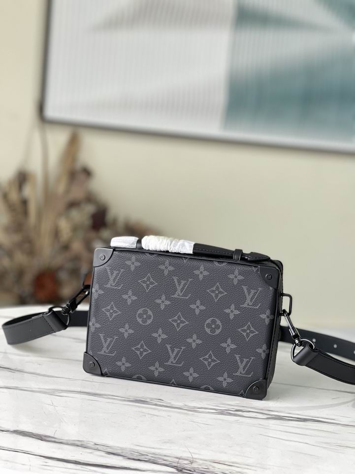 Soft Trunk M45935 21.5x15x7cm gf (2)