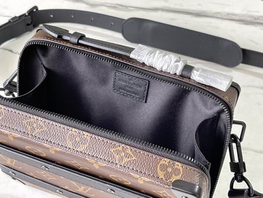 Soft Trunk M45935 21.5x15x7cm gf-1 (9)