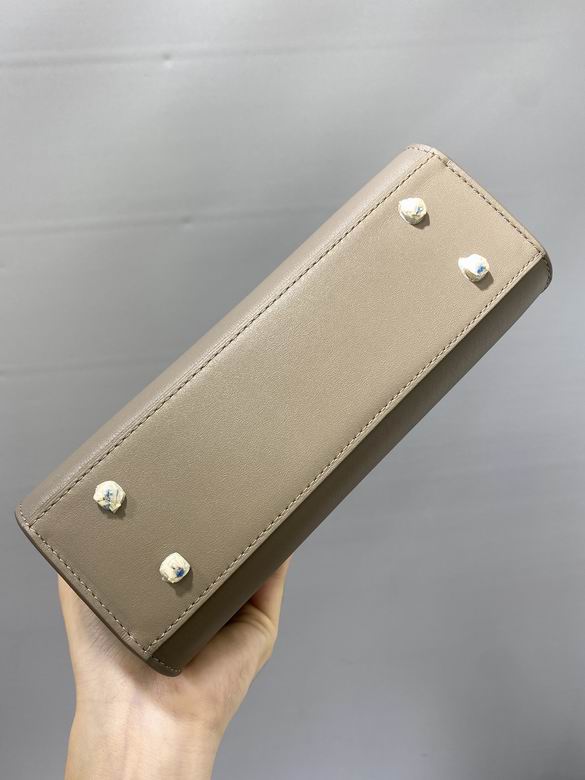 TP 21X16X8cm 081411 SS 8