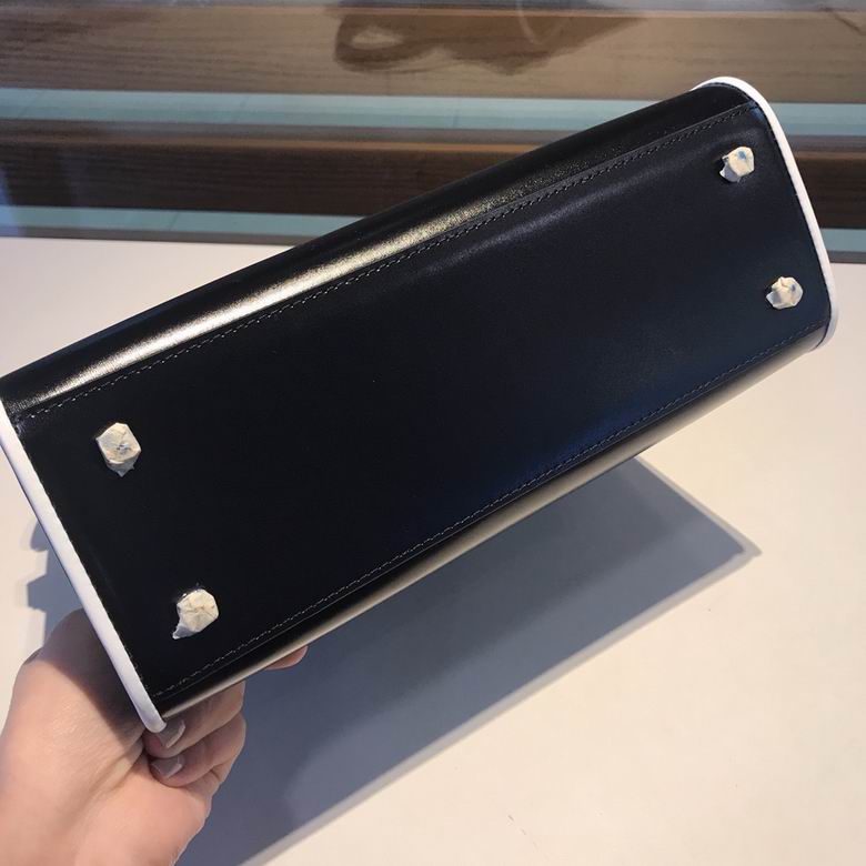 TP 28X21X11cm 082002 SS 8