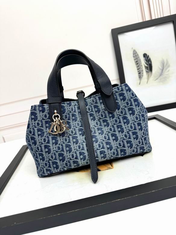 Toujours D2822 23X14X12cm YG 2