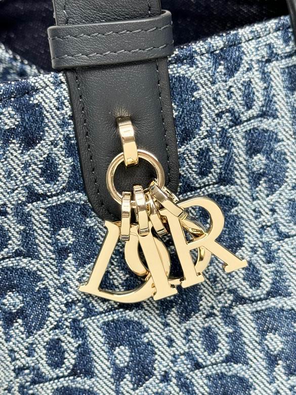 Toujours D2822 23X14X12cm YG 7