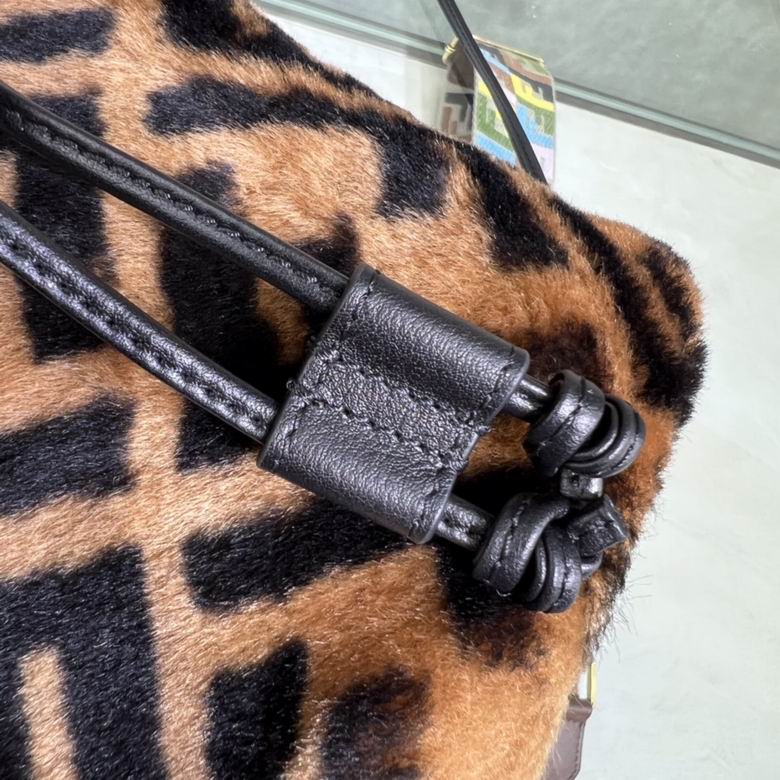 Tresor 8066 12X18X10cm H 10 (4)