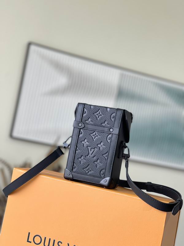 Trunk M82070 10.7x17.5x6.8cm gf (1)