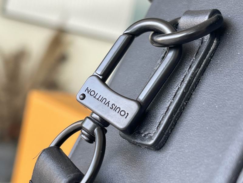 Trunk M82070 10.7x17.5x6.8cm gf (6)