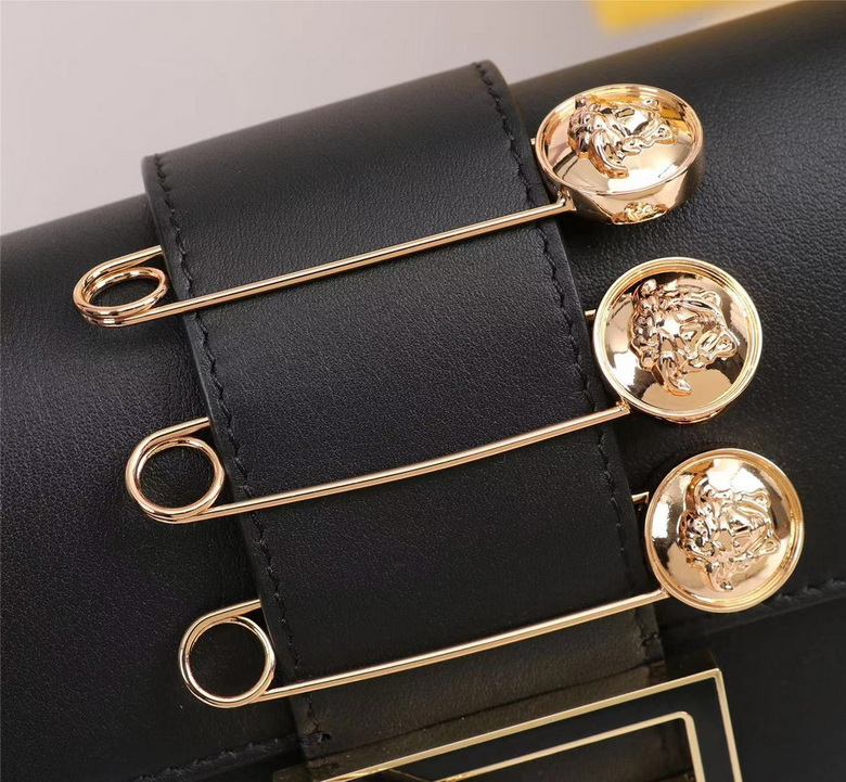 VARSACE 20X13X5cm 061801 H (24)