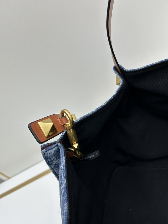 Val 8113 35x25x17cm jj_6