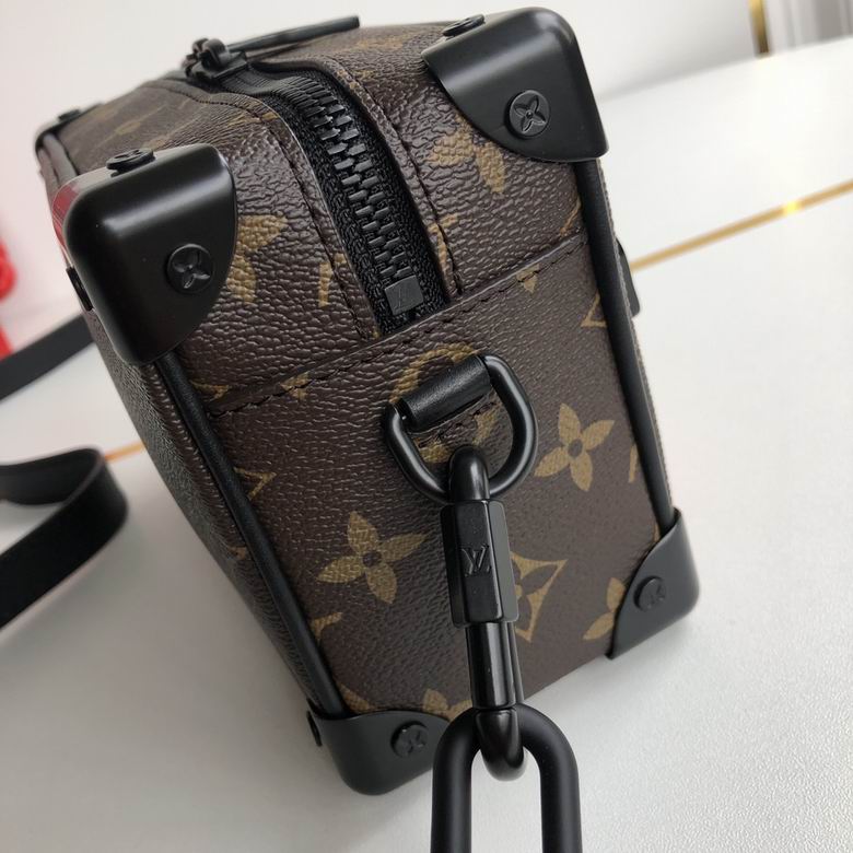 Virgil Abloh M44480 18x13x8 CY (7)