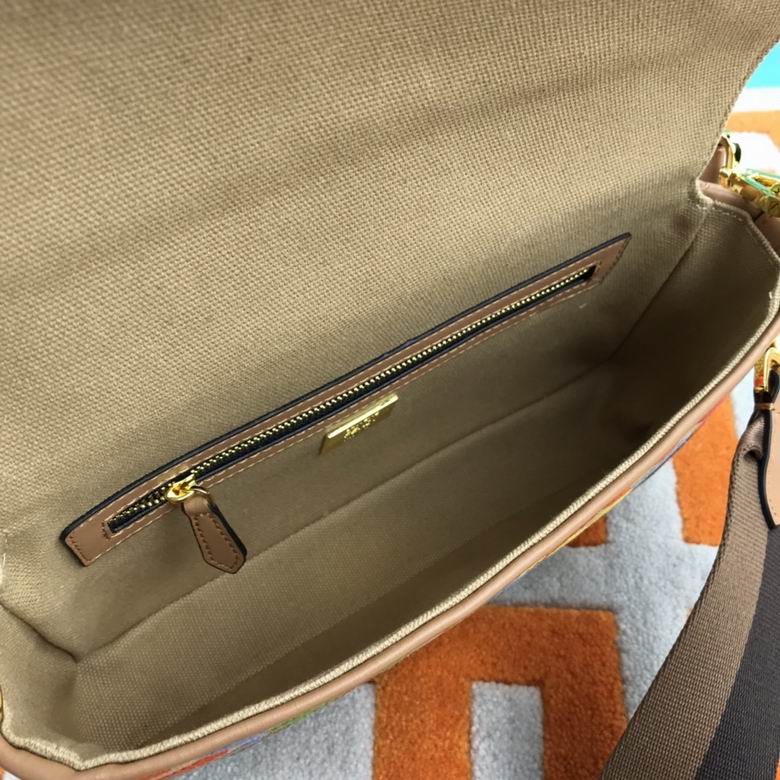 WWF2029 26X5X15 (10)