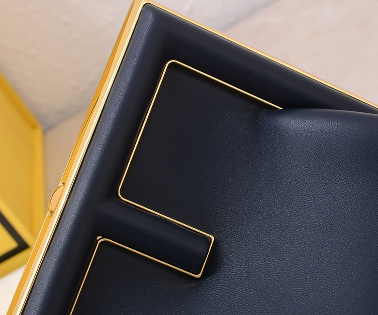 first 018 26X9.5X18cm WW 1 (4)