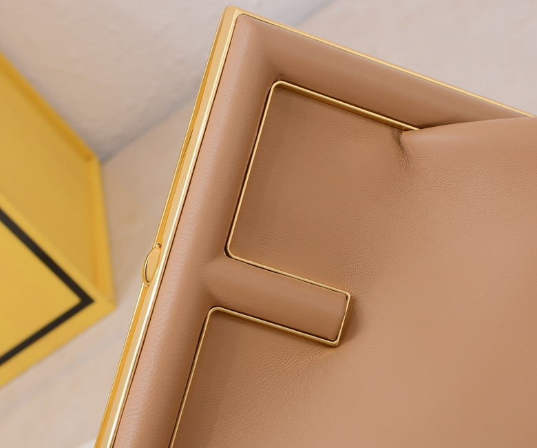 first 018 26X9.5X18cm WW 2 (4)