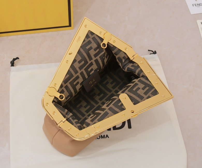 first 018 26X9.5X18cm WW 2 (9)