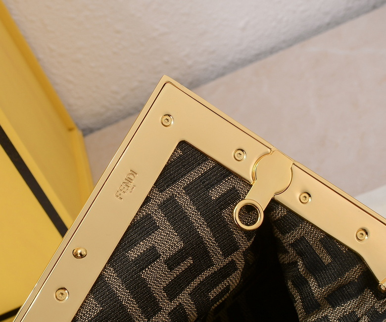 first 018 26X9.5X18cm WW 4 (7)