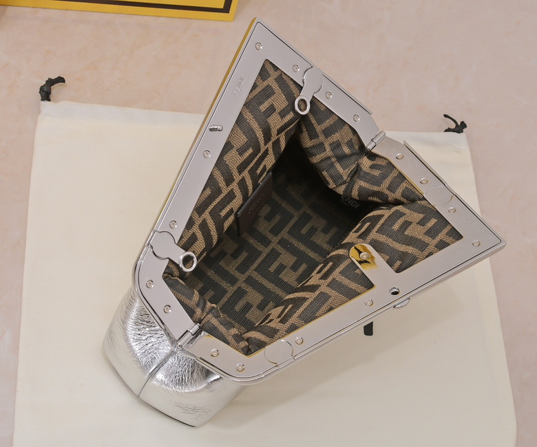 first 018 26X9.5X18cm WW 5 (9)