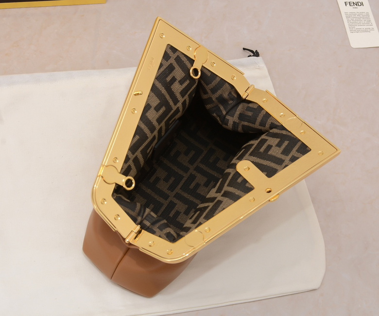 first 018 26X9.5X18cm WW 6 (9)