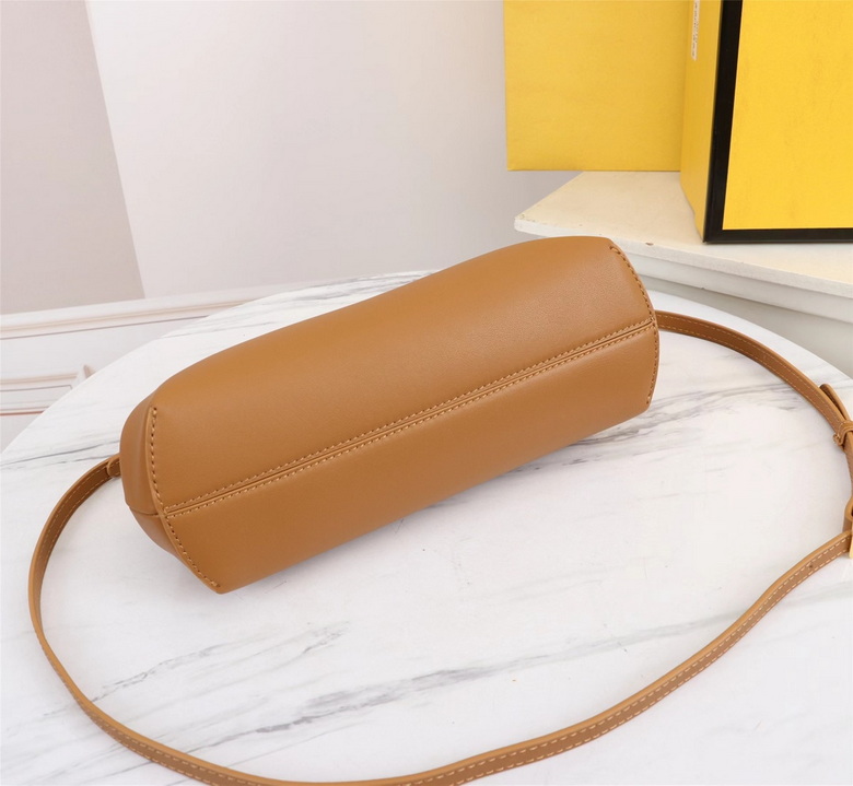 first 129 26X18X9.5cm H (32)