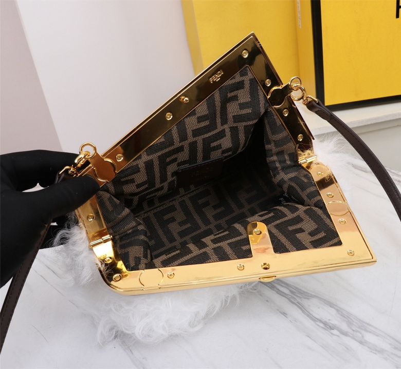 first 129 26X18X9.5cm H (9)