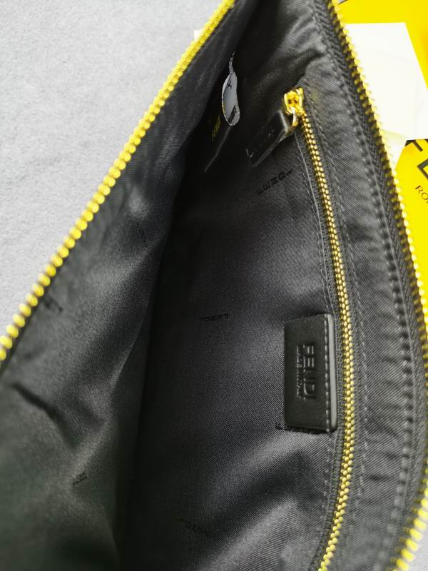 pouch 168568-15 30X20X2cm XM (8)