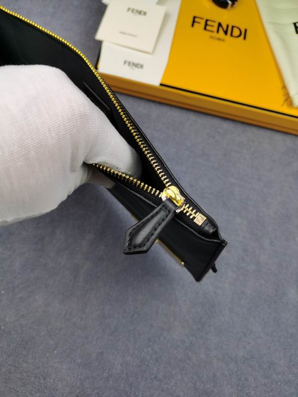 pouch 168568-4 30X20X2cm XM (7)