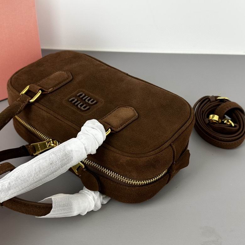 142 22X10.5X7.5cm XMY 3色 3