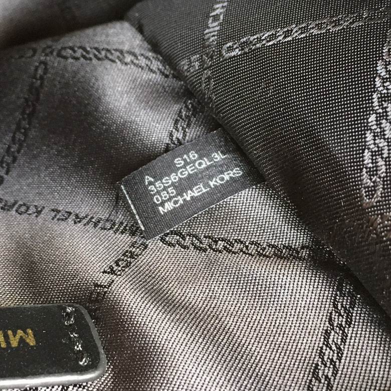 1689 15X17X7cm DY 7色 24