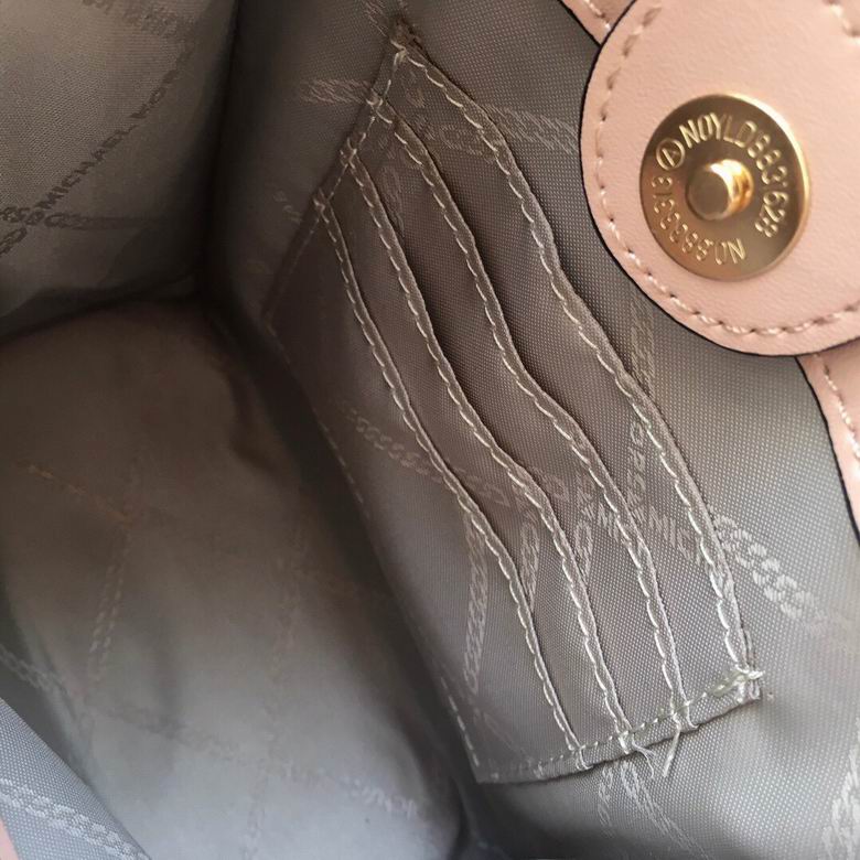 1689 15X17X7cm DY 7色 44