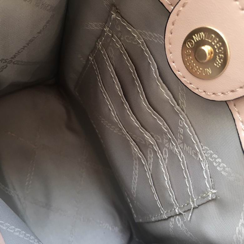 1689 15X17X7cm DY 7色 62