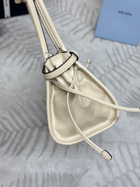 1BA426 32X15.5X12cm YG 3色 13