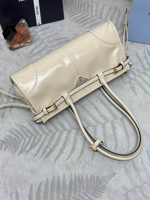 1BA426 32X15.5X12cm YG 3色 16