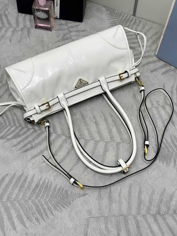 1BA426 32X15.5X12cm YG 3色 22