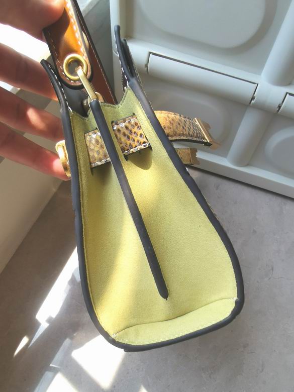 334 19X16.5X8.5cm TB 3