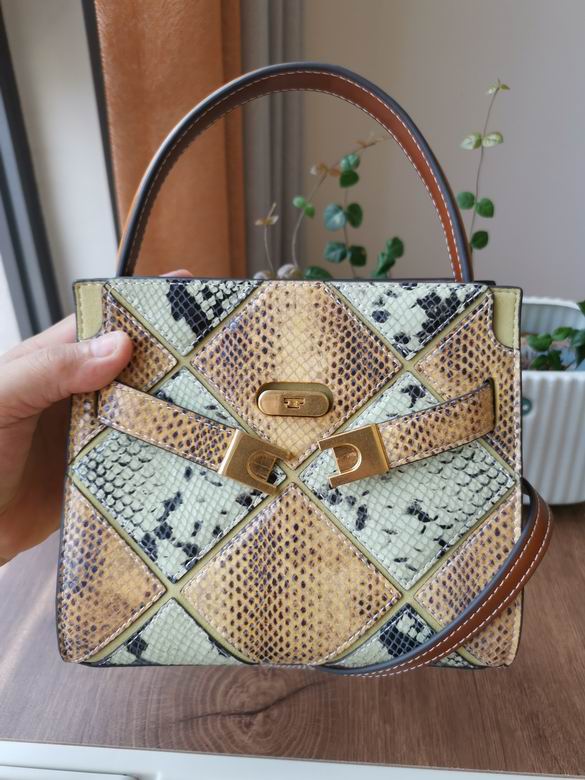 334 19X16.5X8.5cm TB 7