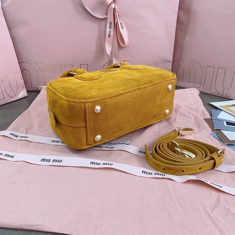 5BB142 22X10.5X7.5cm SF 2色 12