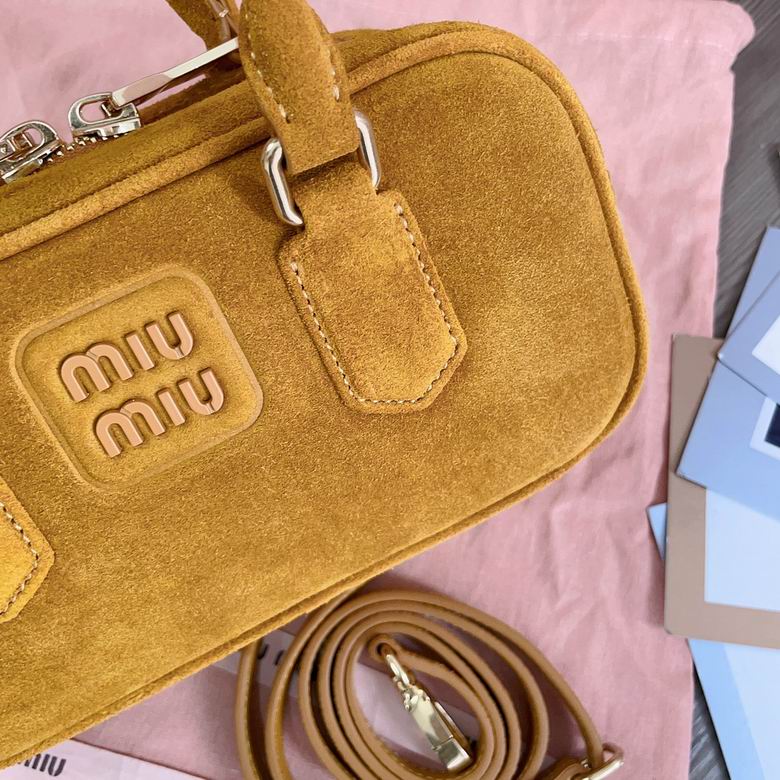 5BB142 22X10.5X7.5cm SF 2色 14