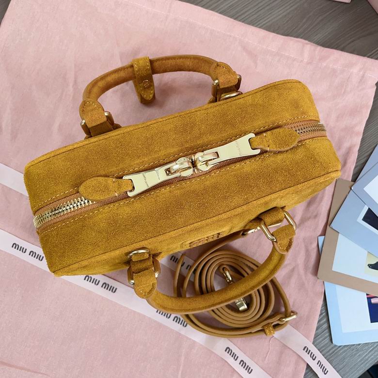 5BB142 22X10.5X7.5cm SF 2色 15